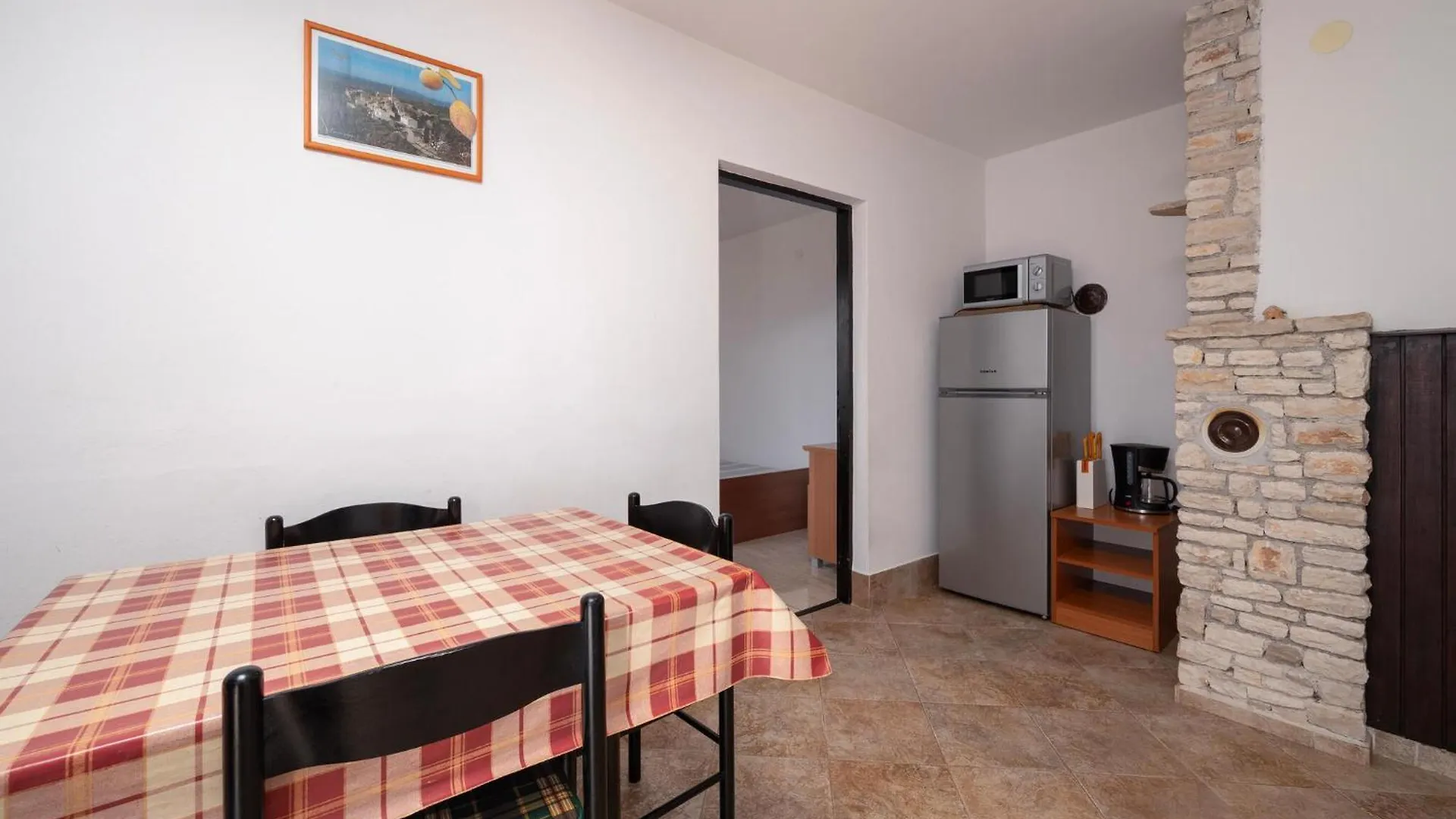 Cozy Apartment In Liznjan With Wifi Croatia