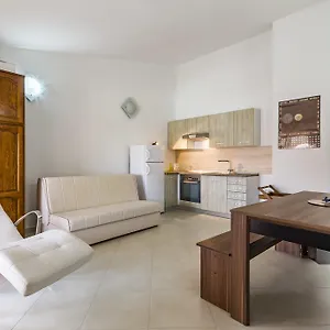 Apartment Gloria, Ližnjan